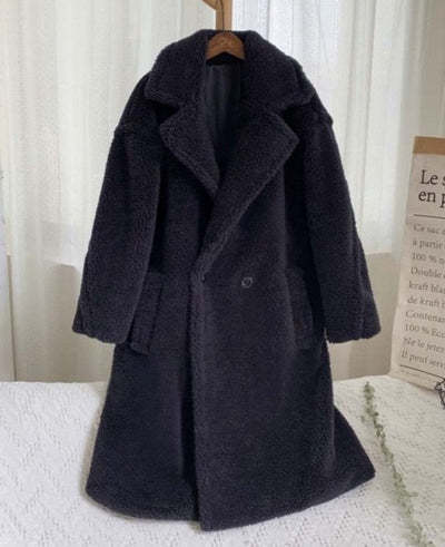 Manteau long en fausse peau d'agneau