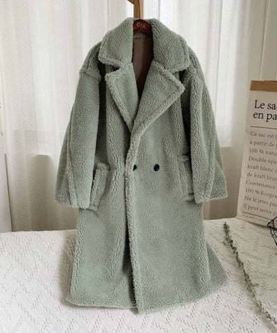 Manteau long en fausse peau d'agneau