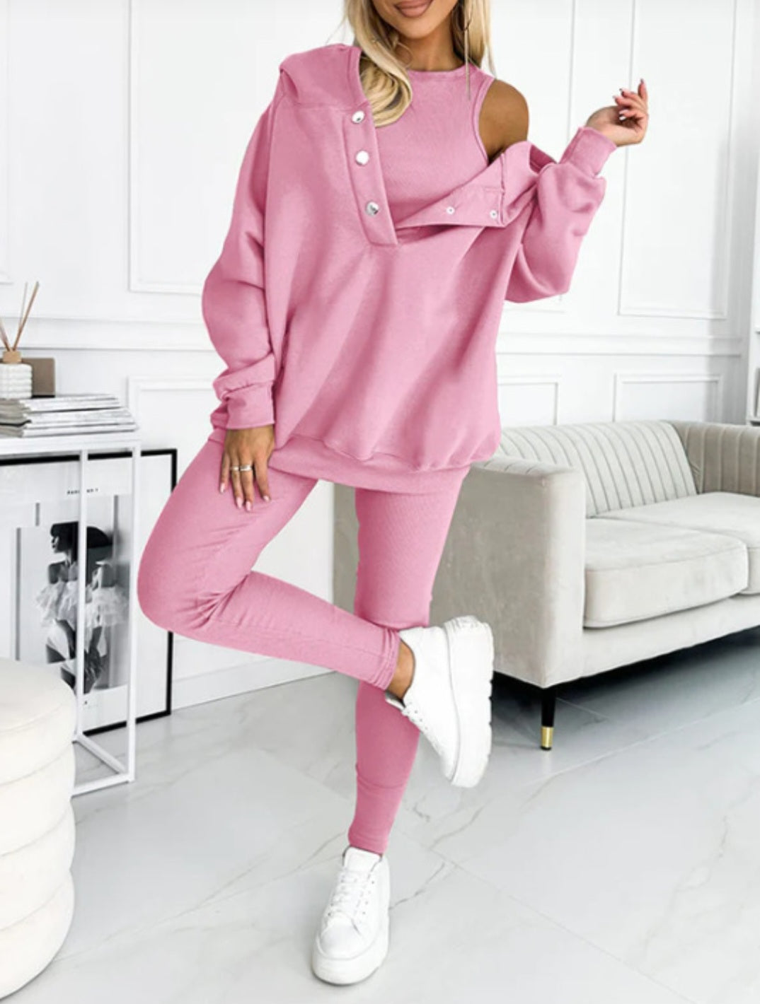 Ensemble sweat à capuche avec sont débardeur et pantalon de couleur unie - Fashion Shop Company